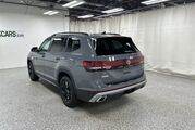 2025 Volkswagen Atlas 2.0T Peak Edition Oshkosh WI