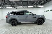 2025 Volkswagen Atlas 2.0T Peak Edition Oshkosh WI