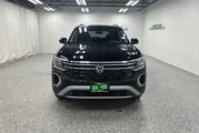 2025 Volkswagen Atlas 2.0T Peak Edition Oshkosh WI