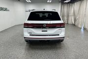 2025 Volkswagen Atlas 2.0T Peak Edition Oshkosh WI