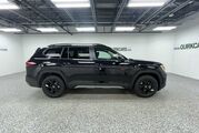 2025 Volkswagen Atlas 2.0T Peak Edition Oshkosh WI