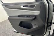 2025 Volkswagen Atlas 2.0T Peak Edition Oshkosh WI