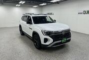 2025 Volkswagen Atlas 2.0T Peak Edition Oshkosh WI