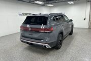 2025 Volkswagen Atlas 2.0T Peak Edition Oshkosh WI