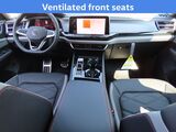 2025 Volkswagen Atlas 2.0T Peak Edition Oshkosh WI