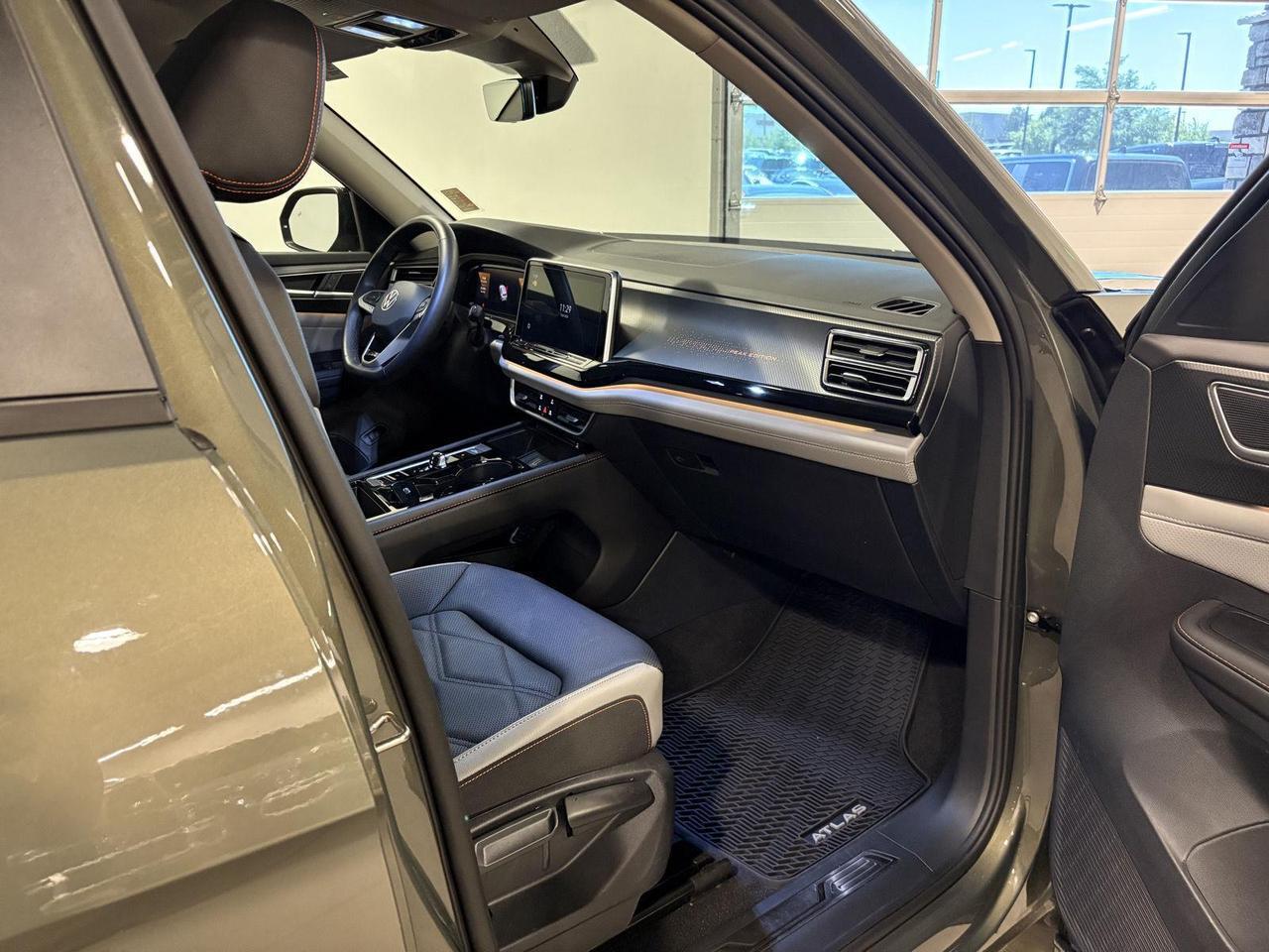 2025 Volkswagen Atlas 2.0T Peak Edition Parker CO