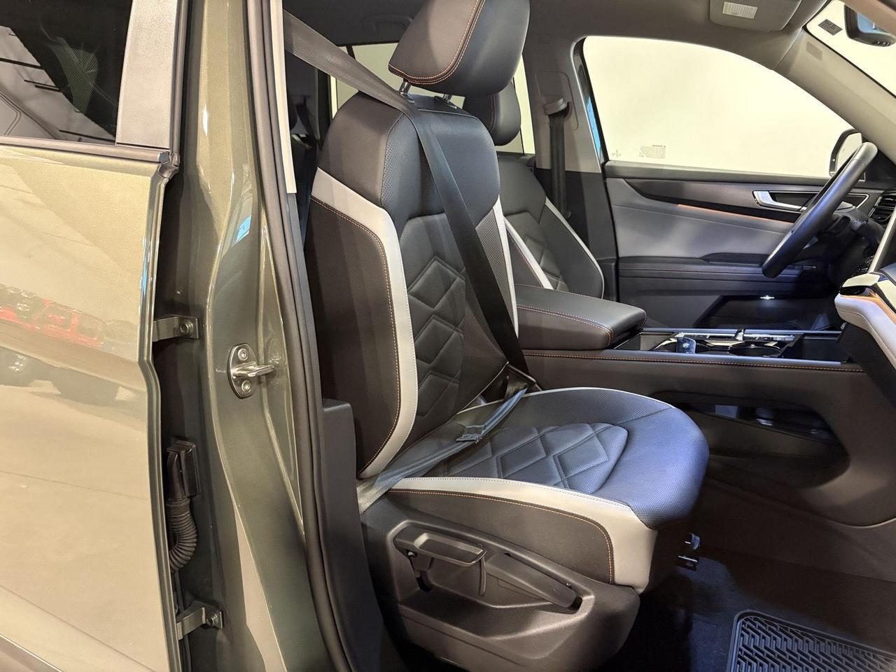 2025 Volkswagen Atlas 2.0T Peak Edition Parker CO