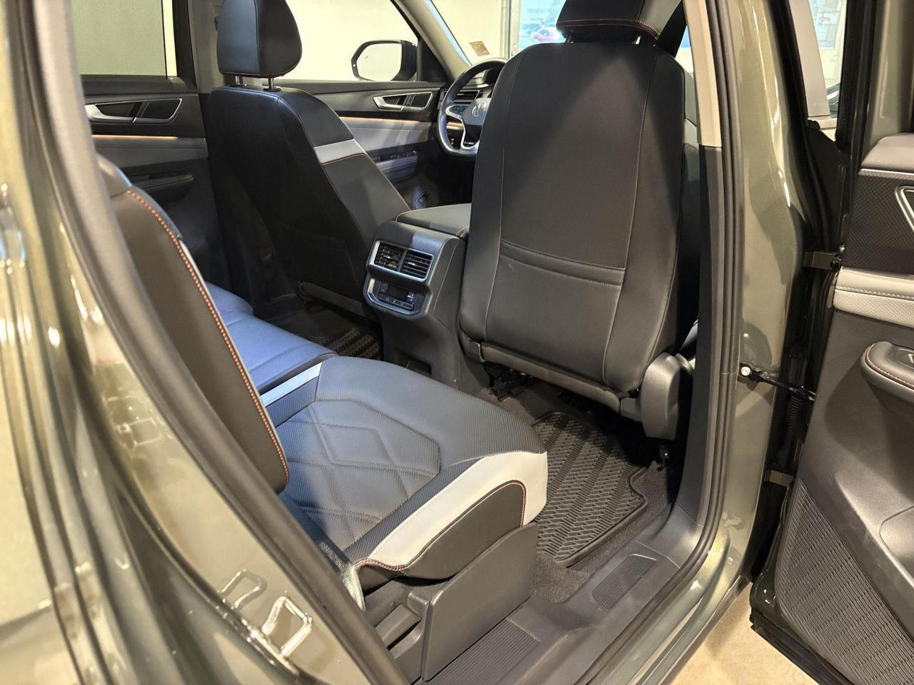 2025 Volkswagen Atlas 2.0T Peak Edition Parker CO