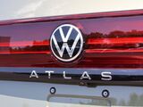 2025 Volkswagen Atlas 2.0T Peak Edition SE Oshkosh WI