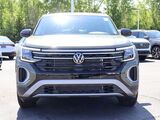 2025 Volkswagen Atlas 2.0T Peak Edition SE Oshkosh WI