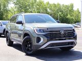 2025 Volkswagen Atlas 2.0T Peak Edition SE Oshkosh WI
