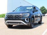 2025 Volkswagen Atlas 2.0T Peak Edition SE Oshkosh WI