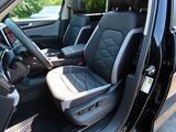 2025 Volkswagen Atlas 2.0T Peak Edition SE Oshkosh WI