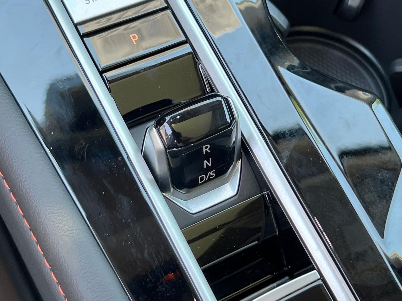 2025 Volkswagen Atlas 2.0T Peak Edition SE Hagerstown MD