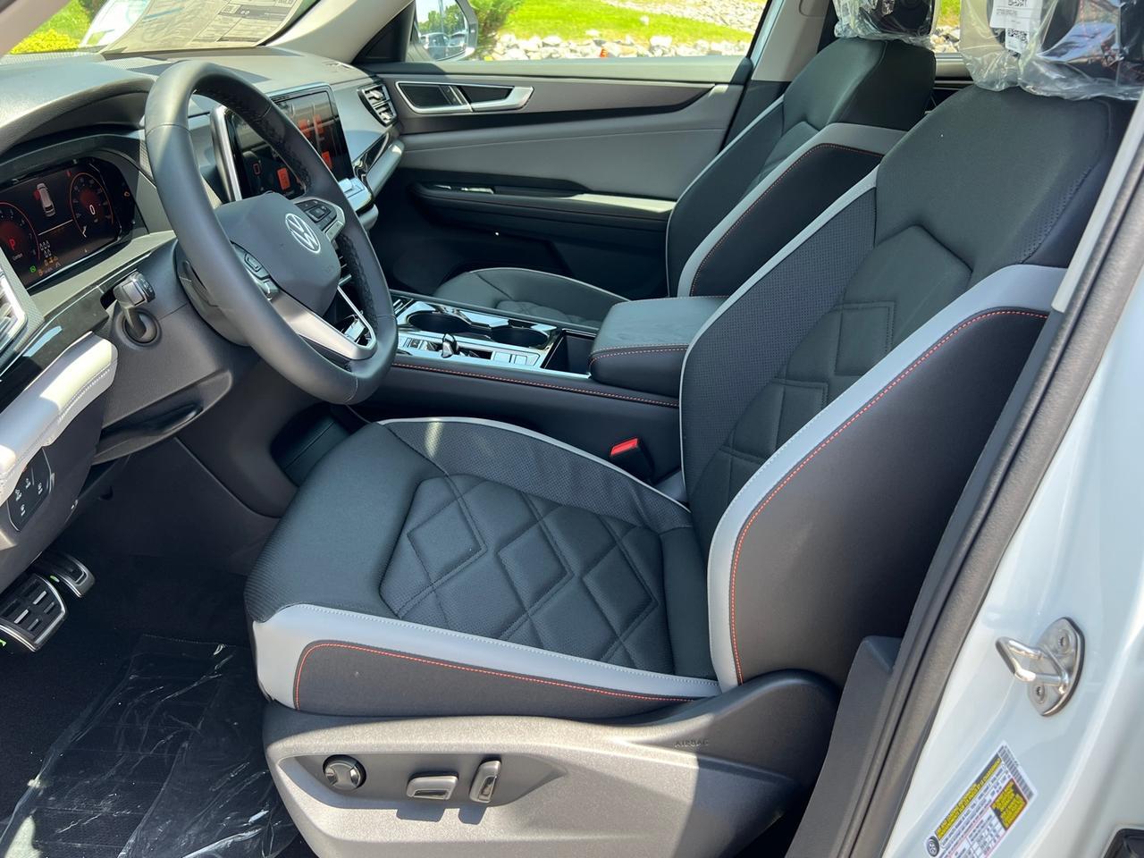 2025 Volkswagen Atlas 2.0T Peak Edition SE Hagerstown MD