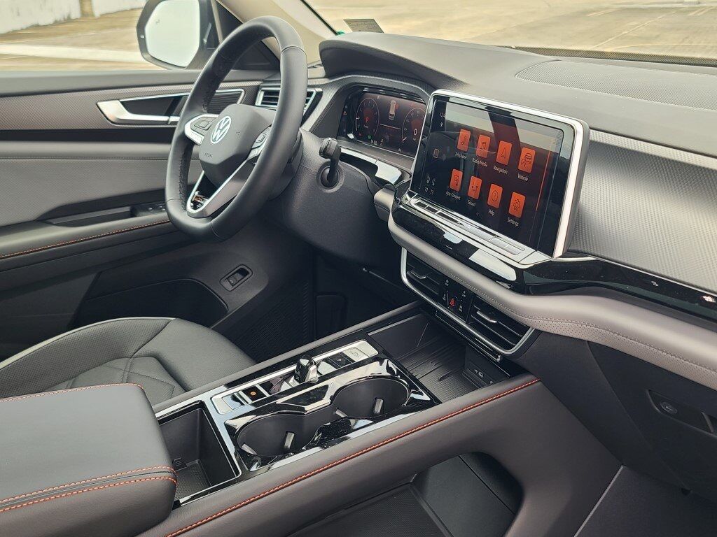 2025 Volkswagen Atlas 2.0T Peak Edition SE Springfield VA