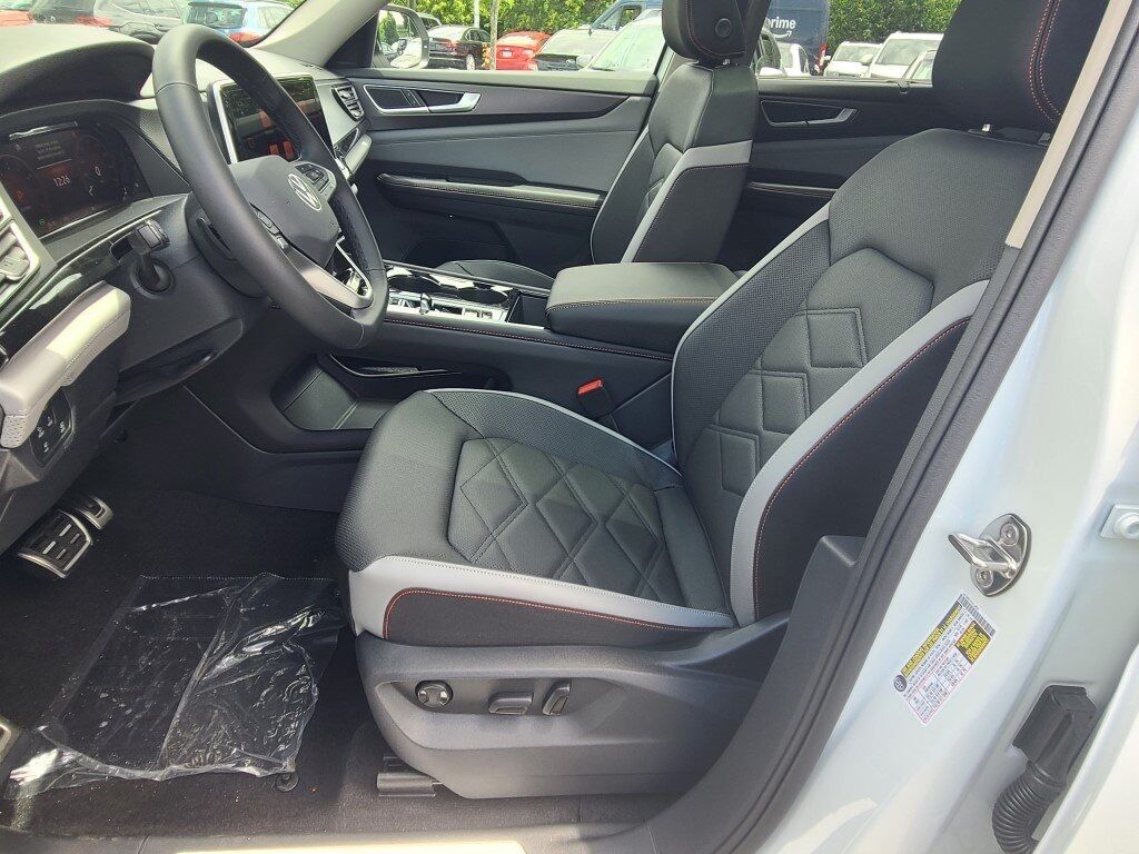 2025 Volkswagen Atlas 2.0T Peak Edition SE Springfield VA