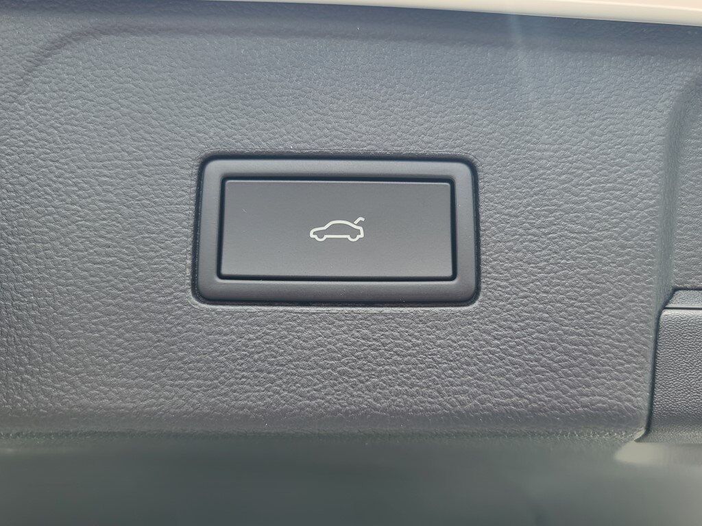 2025 Volkswagen Atlas 2.0T Peak Edition SE Springfield VA
