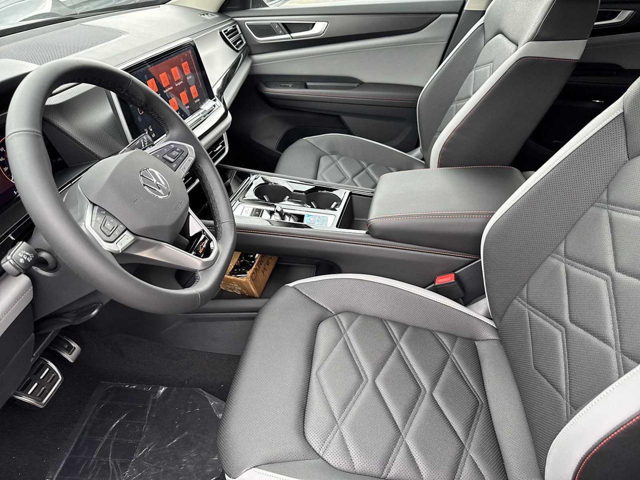 2025 Volkswagen Atlas 2.0T Peak Edition Medford MA