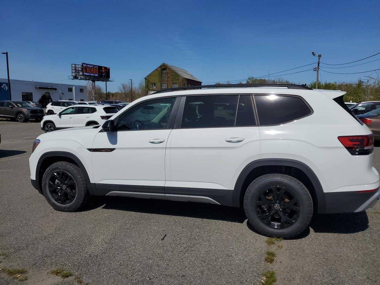 2025 Volkswagen Atlas 2.0T Peak Edition Medford MA