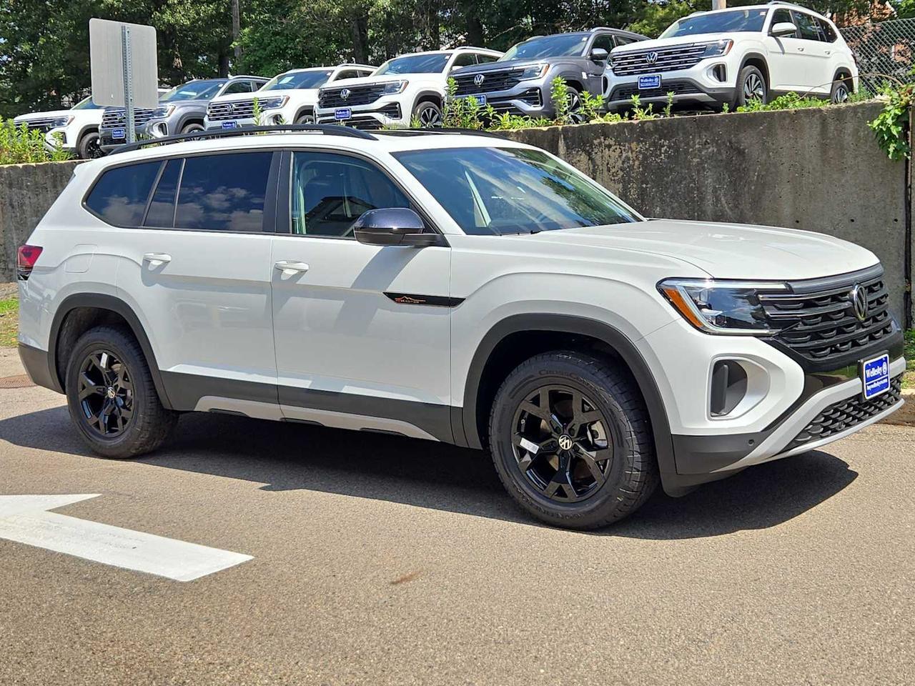 2025 Volkswagen Atlas 2.0T Peak Edition Wellesley MA