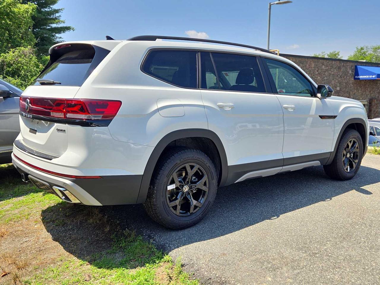 2025 Volkswagen Atlas 2.0T Peak Edition Wellesley MA