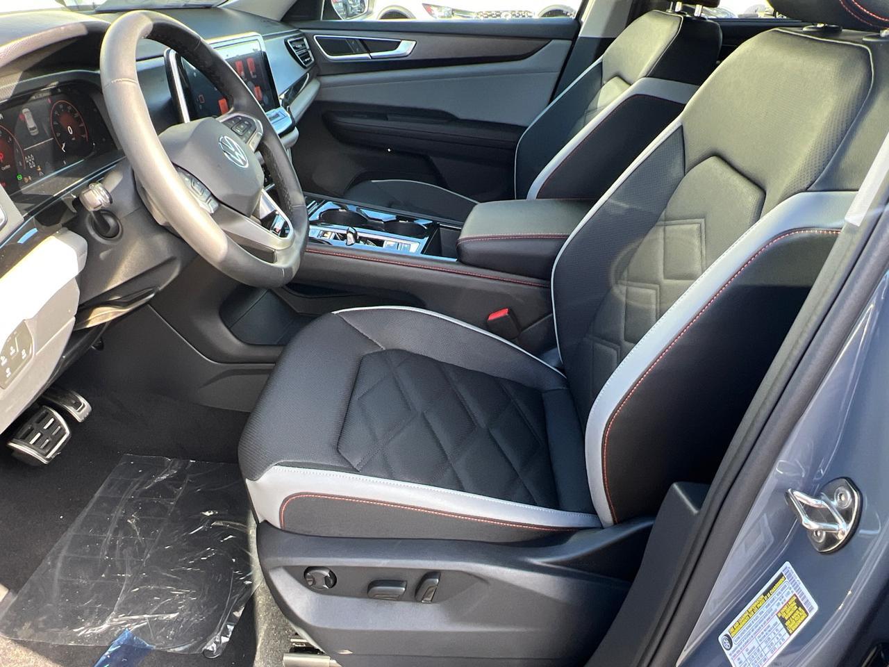 2025 Volkswagen Atlas 2.0T Peak Edition Hagerstown MD