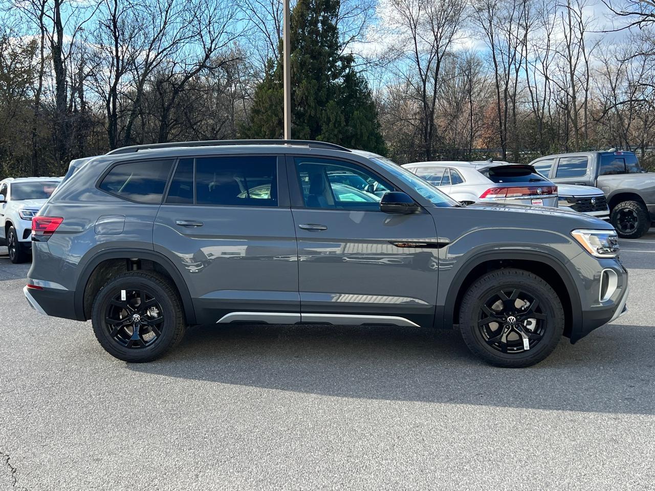 2025 Volkswagen Atlas 2.0T Peak Edition Hagerstown MD