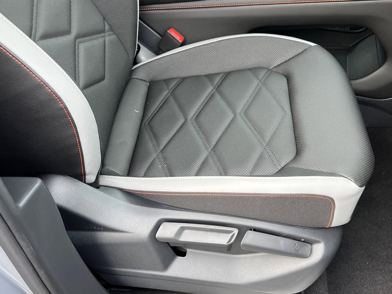 2025 Volkswagen Atlas 2.0T Peak Edition Hagerstown MD