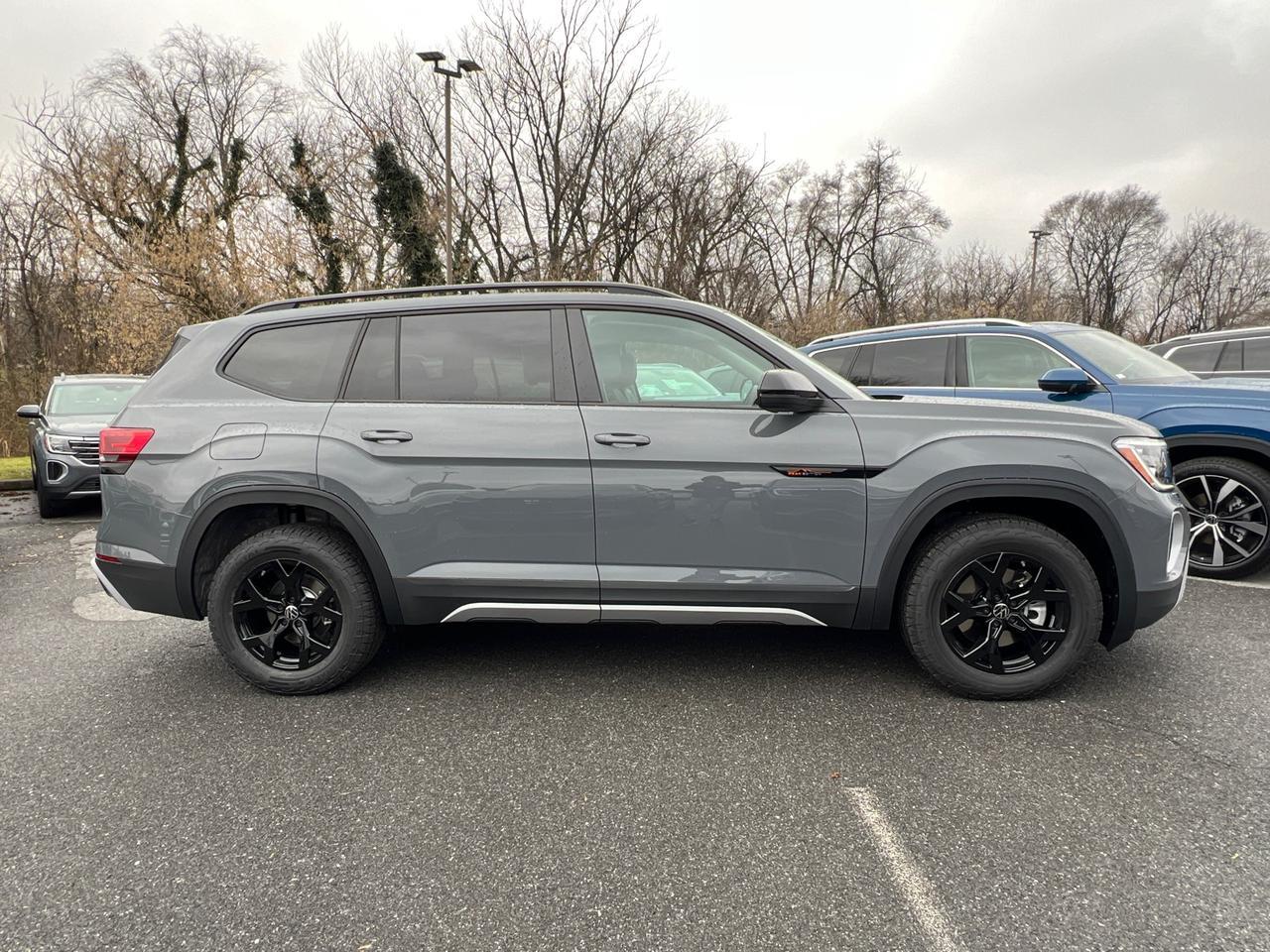 2025 Volkswagen Atlas 2.0T Peak Edition Hagerstown MD