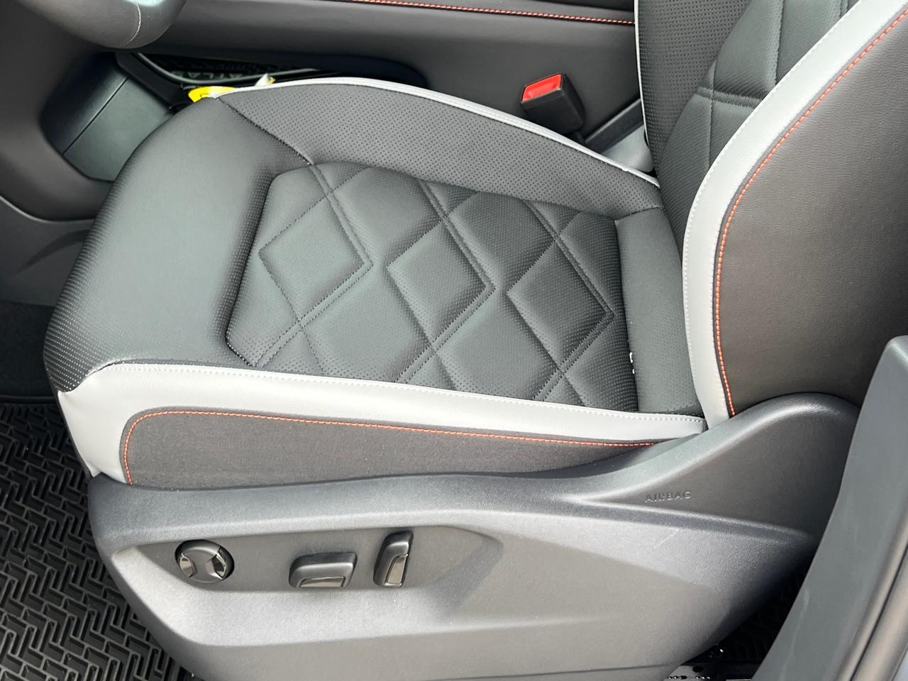 2025 Volkswagen Atlas 2.0T Peak Edition Hagerstown MD