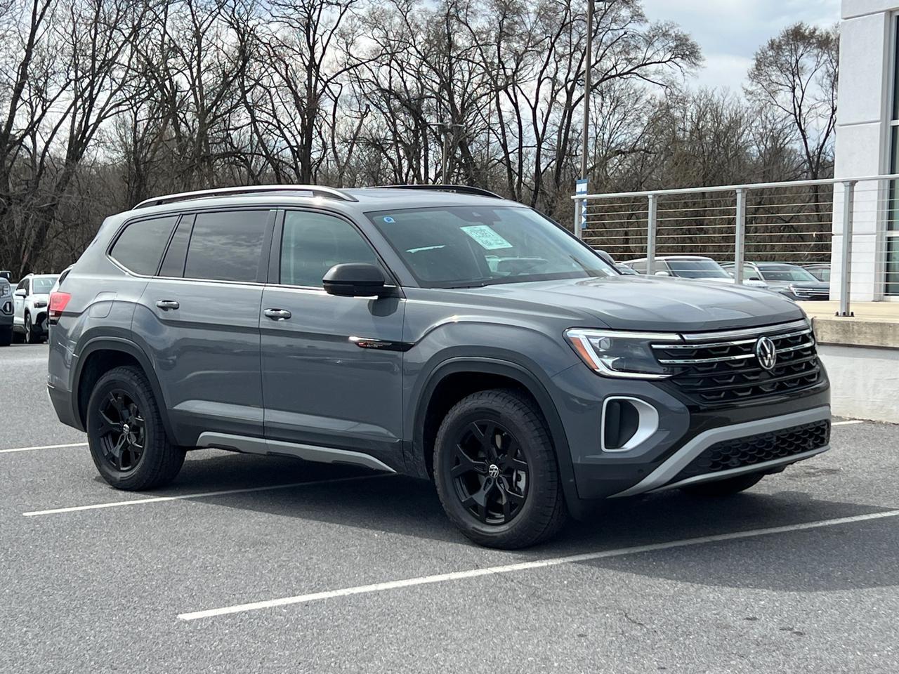 2025 Volkswagen Atlas 2.0T Peak Edition Hagerstown MD