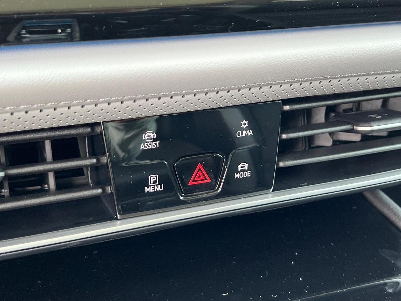 2025 Volkswagen Atlas 2.0T Peak Edition Hagerstown MD