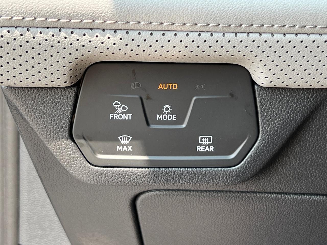 2025 Volkswagen Atlas 2.0T Peak Edition Hagerstown MD