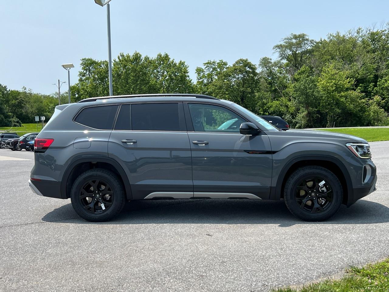 2025 Volkswagen Atlas 2.0T Peak Edition Hagerstown MD