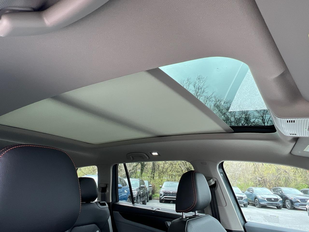 2025 Volkswagen Atlas 2.0T Peak Edition Hagerstown MD