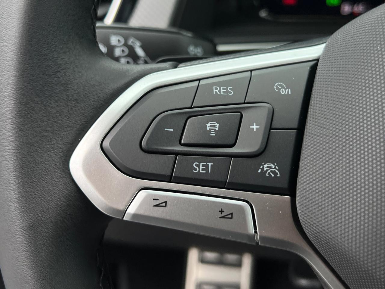 2025 Volkswagen Atlas 2.0T Peak Edition Hagerstown MD