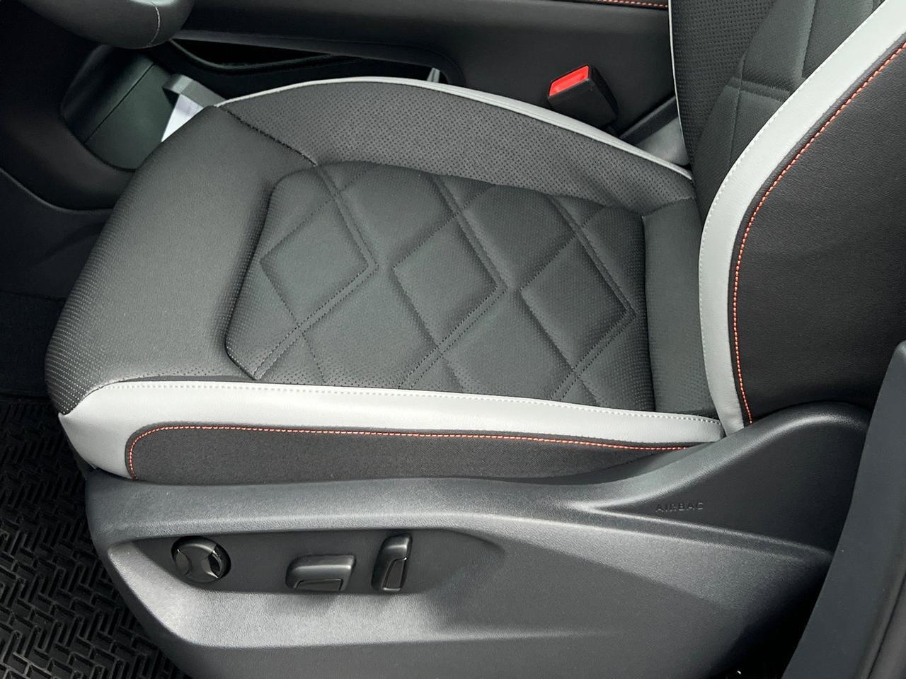 2025 Volkswagen Atlas 2.0T Peak Edition Hagerstown MD