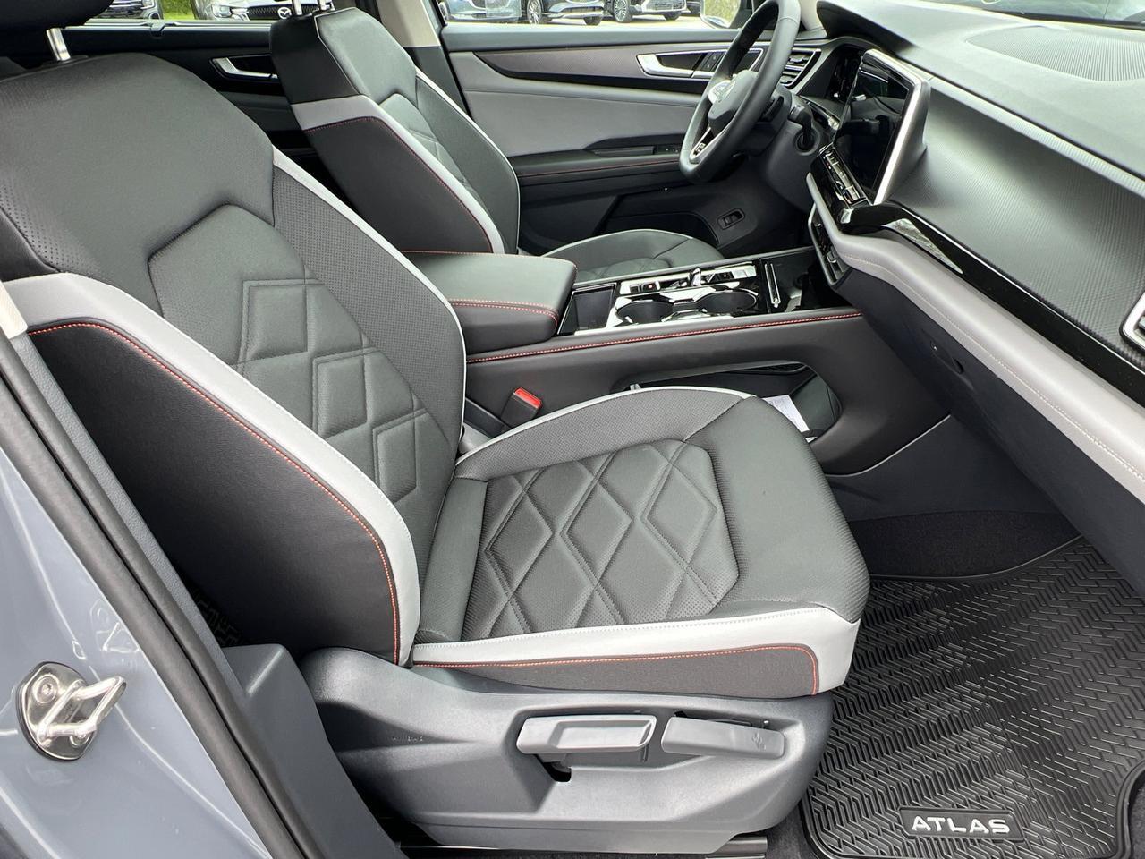 2025 Volkswagen Atlas 2.0T Peak Edition Hagerstown MD