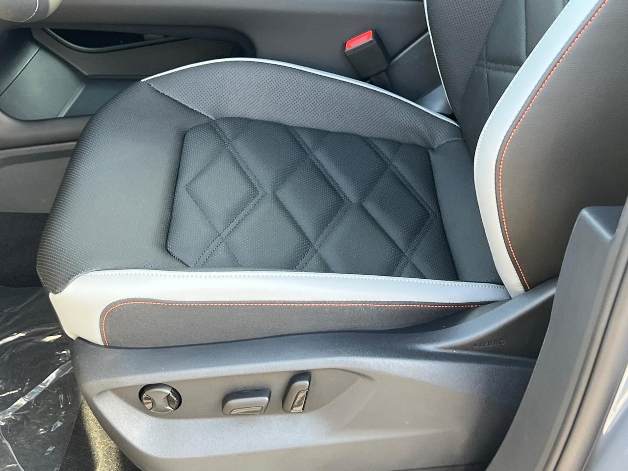 2025 Volkswagen Atlas 2.0T Peak Edition Hagerstown MD