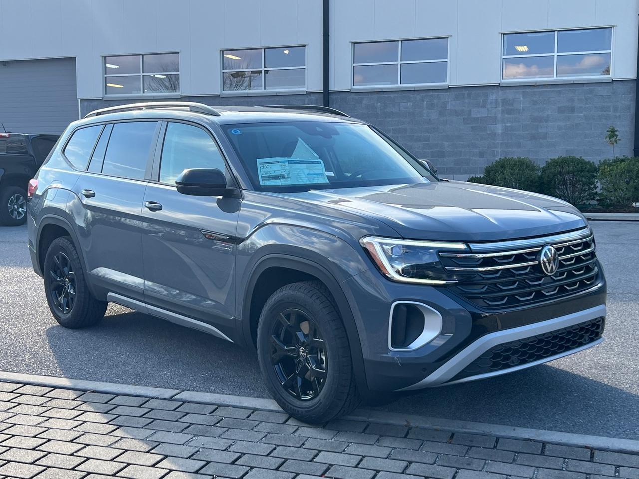 2025 Volkswagen Atlas 2.0T Peak Edition Hagerstown MD