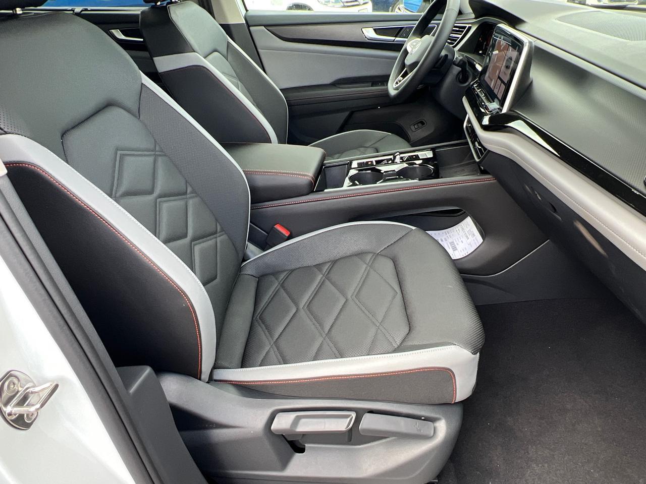 2025 Volkswagen Atlas 2.0T Peak Edition Hagerstown MD