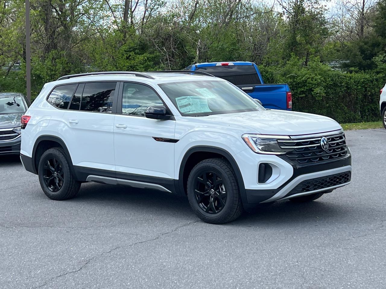 2025 Volkswagen Atlas 2.0T Peak Edition Hagerstown MD