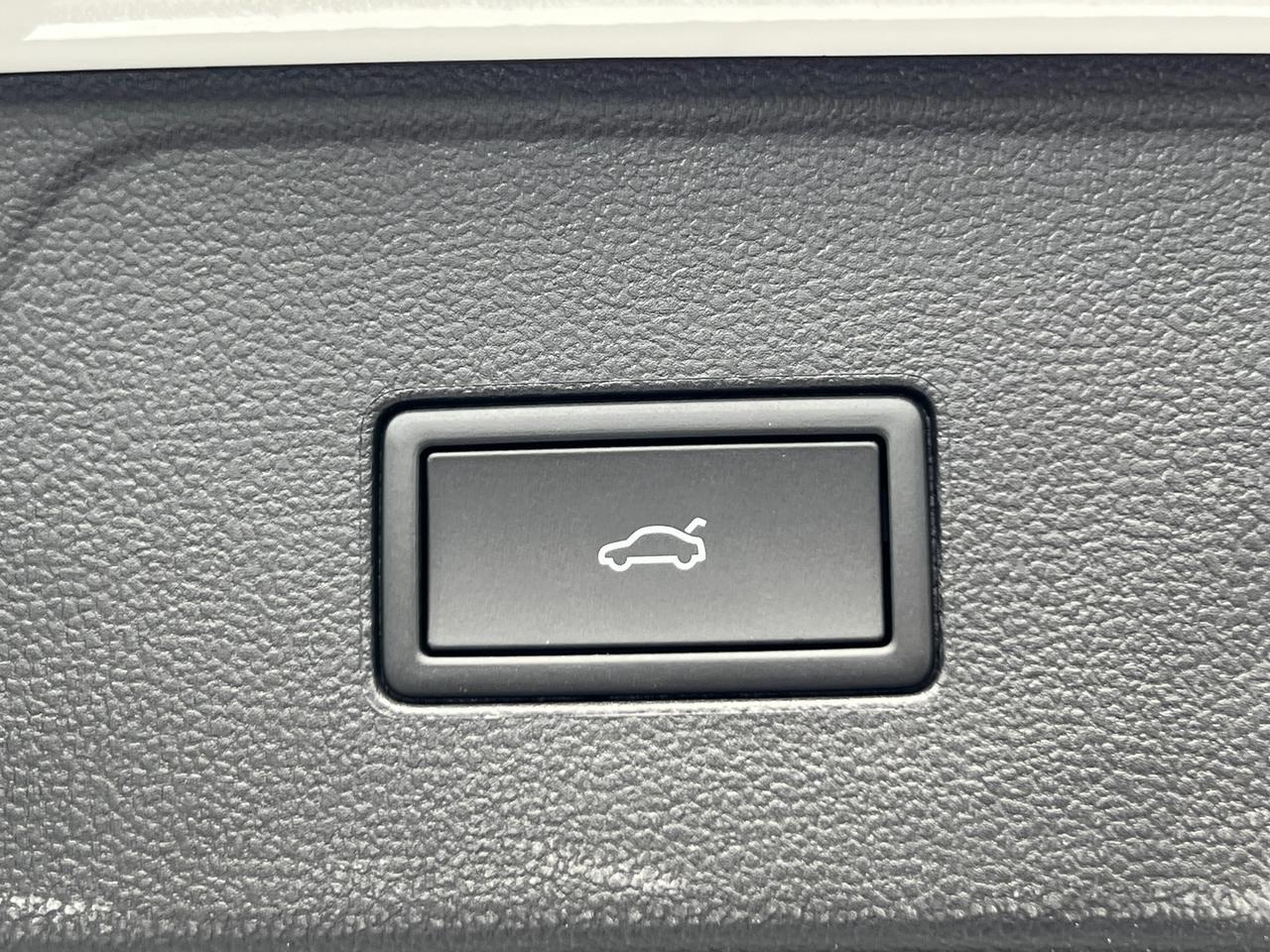 2025 Volkswagen Atlas 2.0T Peak Edition Hagerstown MD