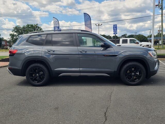 2025 Volkswagen Atlas 2.0T Peak Edition Springfield VA