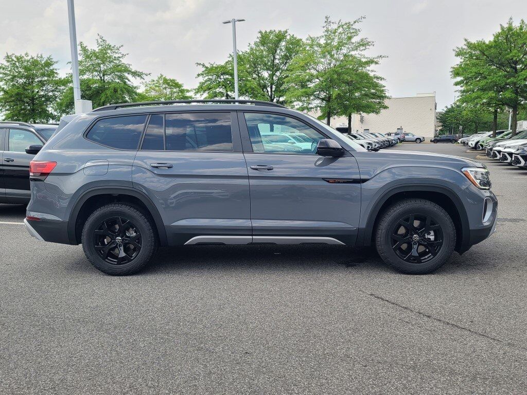 2025 Volkswagen Atlas 2.0T Peak Edition Springfield VA