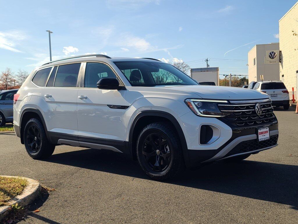 2025 Volkswagen Atlas 2.0T Peak Edition
