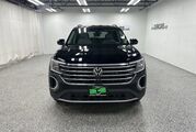2025 Volkswagen Atlas 2.0T SE Oshkosh WI