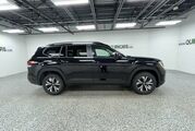 2025 Volkswagen Atlas 2.0T SE Oshkosh WI