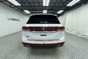 2025 Volkswagen Atlas 2.0T SE Oshkosh WI
